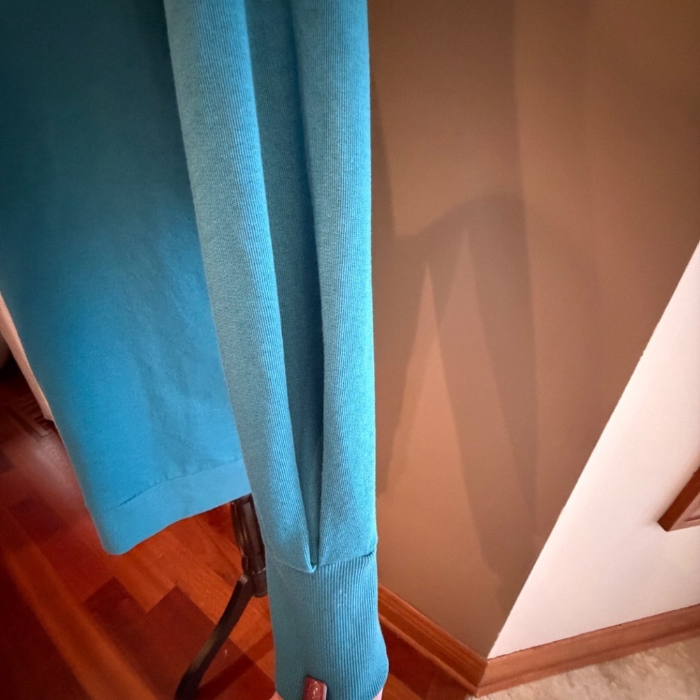 Soft Surroundings Women's Teal Tunic Sweatshirt, Size Medium - Picture 8 of 15